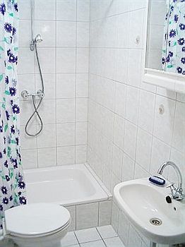Lakeside Bed And Breakfast Berlin - Pension Am See ファルケンゼー エクステリア 写真